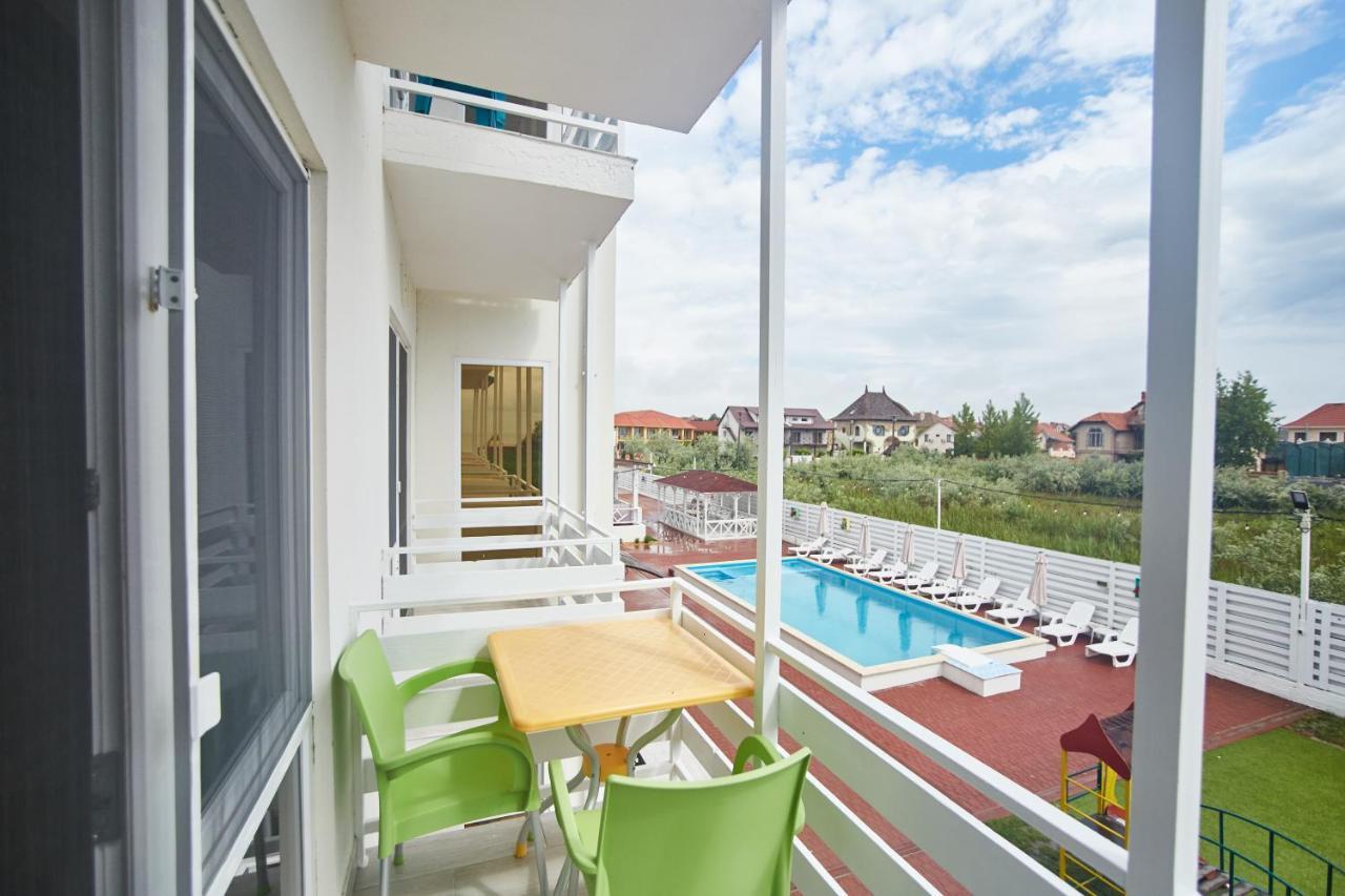 Family Hotel Happy Inn Zatoka Exterior foto
